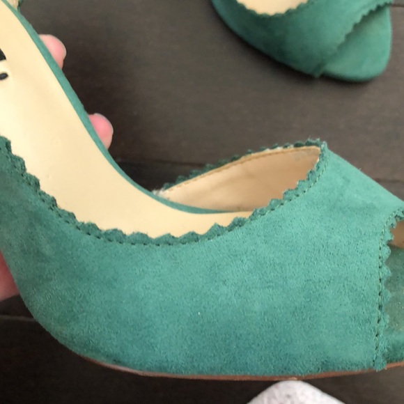Zara Suede Green Peep Toe Heels - Picture 7 of 8